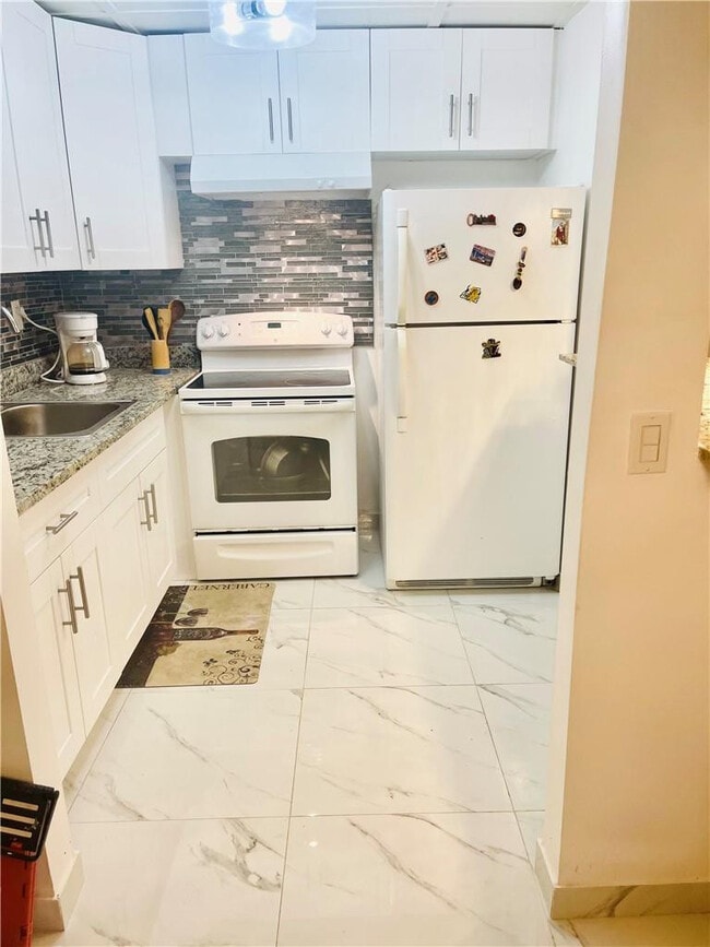 Photo - 446 Fanshaw K Unidad 466