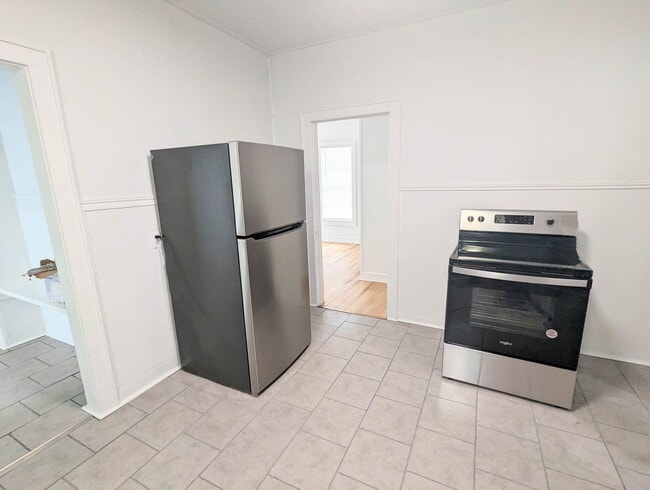 Photo - 3 Bedroom on the TX Side - Coming Availabl...