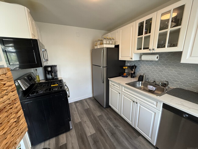 Building Photo - 41 Prospect St Unit APT 2B