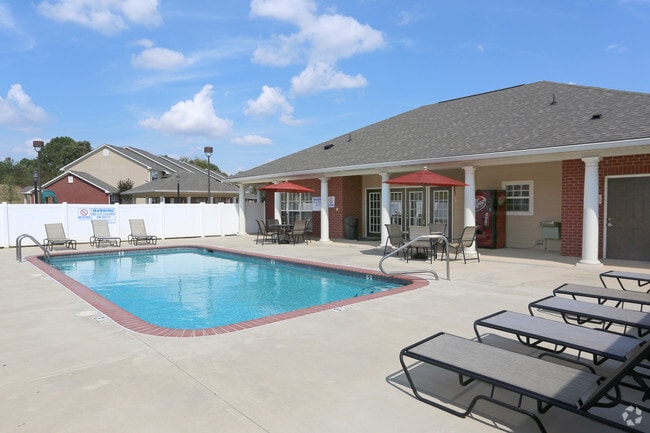 Eagle's Landing Apartments