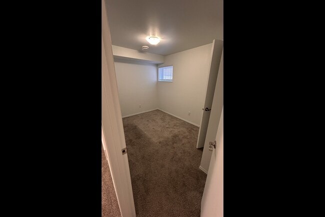 Photo - 11213-11251 51 St NW Unit 11213 - Bsmt