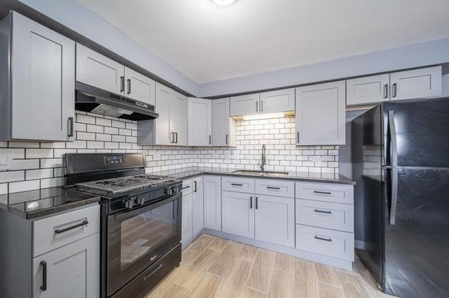 Photo - 15334 Doctor M.L.K. Jr Dr