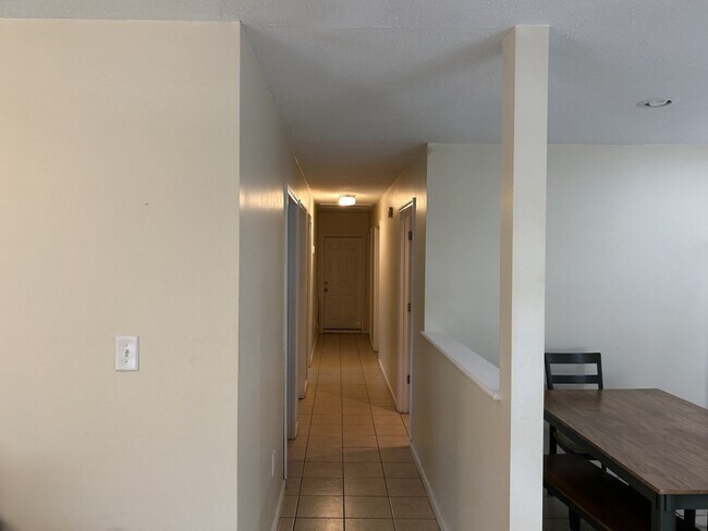 Photo - 105 Peachtree St