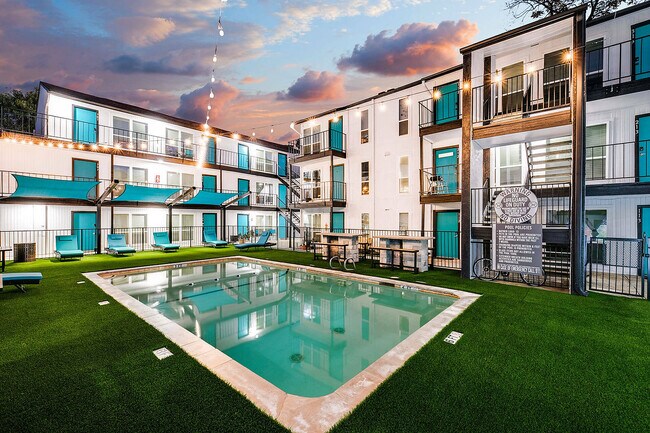 ThePrescottMultifamilyExterior16 - The Prescott