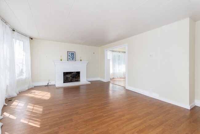 Photo - 519 N 5th St