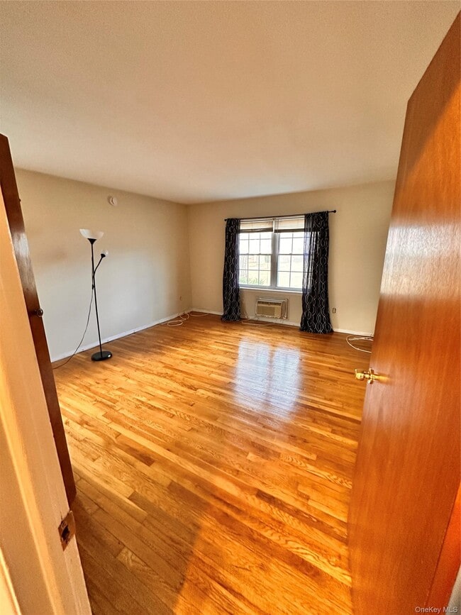 Building Photo - 5 Wildwood Dr Unit 20B