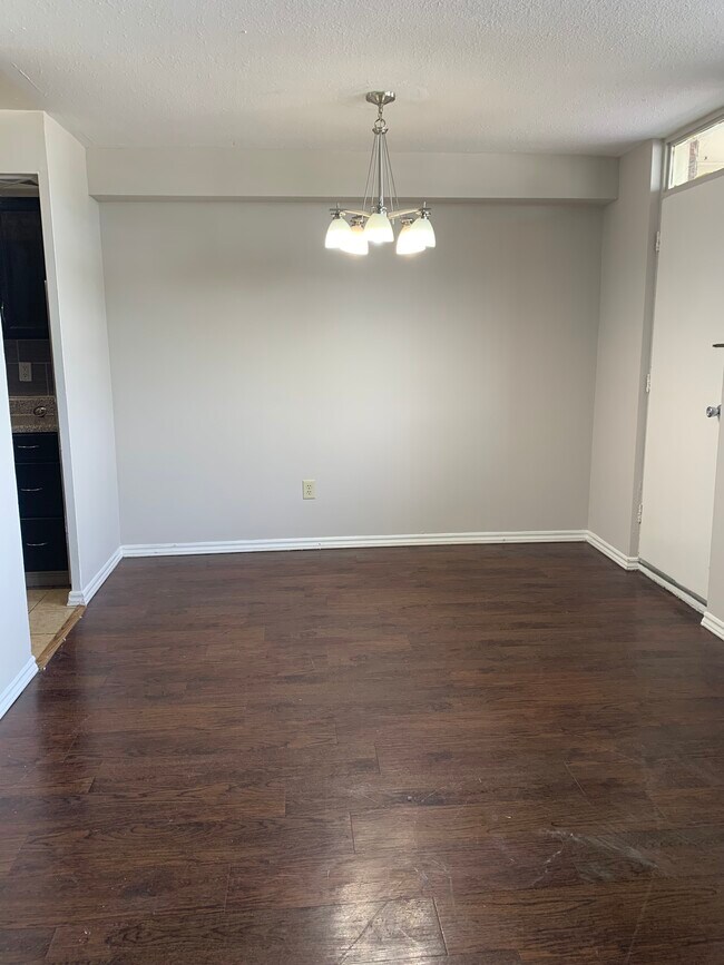 Photo - 11 Kendale Court Apartments