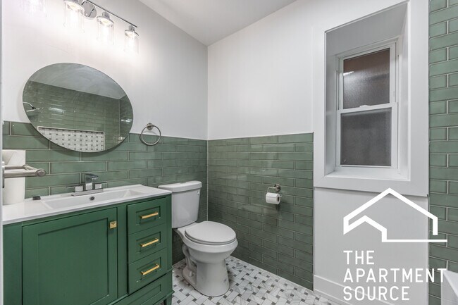 Photo - 3328 W Congress Pky Unidad G