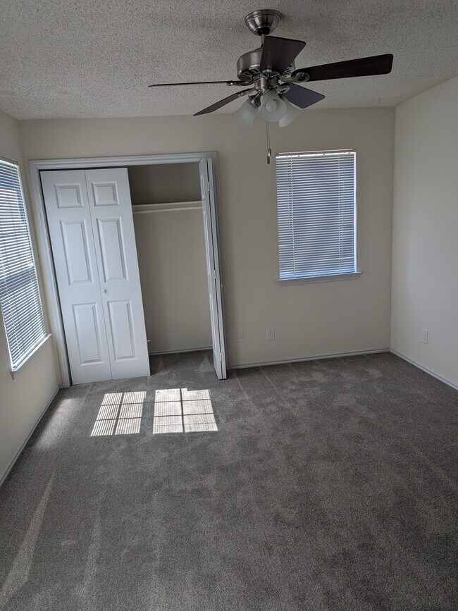 Photo - 625 Manco Rd Unit 102