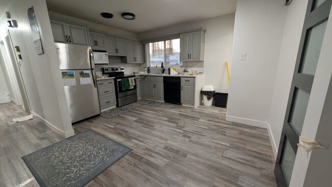 Photo - 14 Rue St Pierre Street