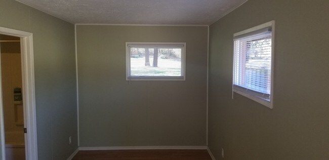 Photo - Sleepy Hollow Apartments