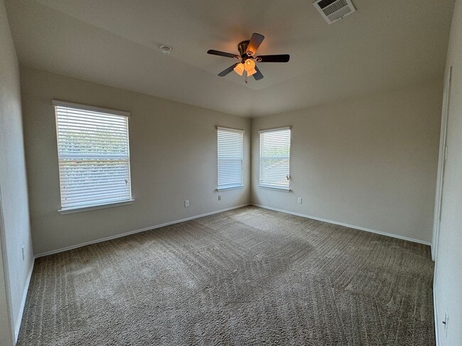 Photo - 4900 Bayer Hollow Dr