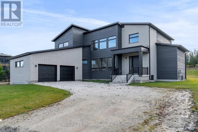 Photo - 176 W Ridge Dr
