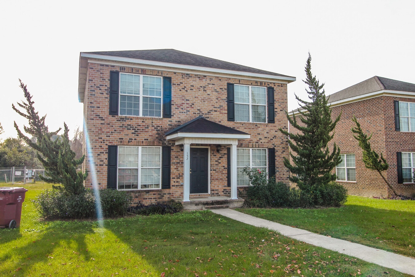 Photo - 152 Herschel Dr