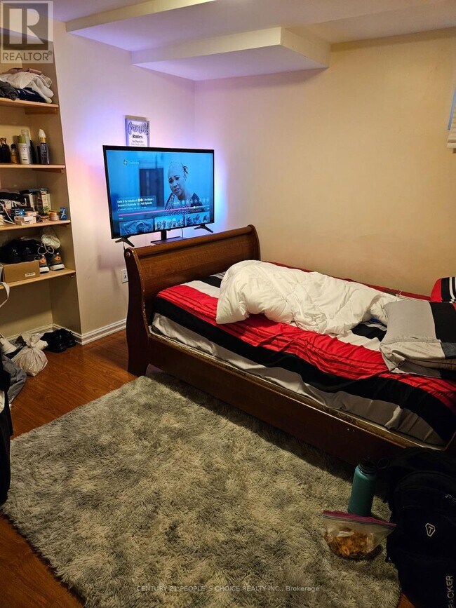 Photo - 4329 Guildwood Way