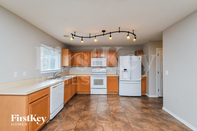 Photo - 6942 Lake Eaglebrooke Dr