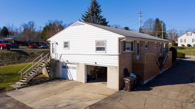 Photo - HALF DUPLEX W/ GARAGE MADISON SCHOOLS!