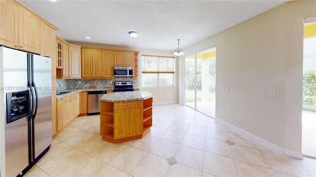 Photo - 897 Briar Ridge Rd