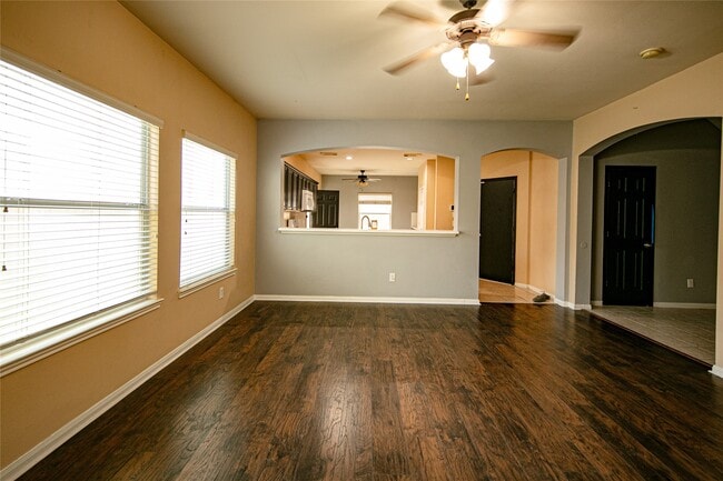 Photo - 2911 Quail Hawk Dr