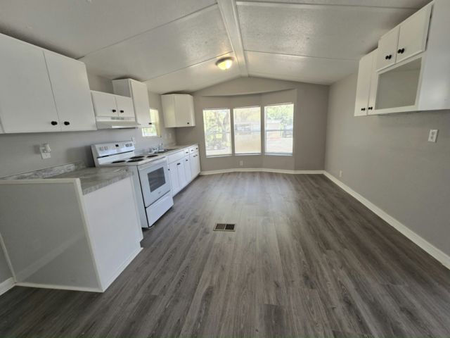 Photo - 11211 East Bay Rd