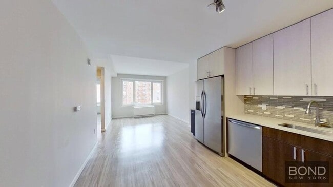 1 bedroom in JAMAICA HILLS NY 11432 - 1 bedroom in JAMAICA HILLS NY 11432 Condo Unit 812