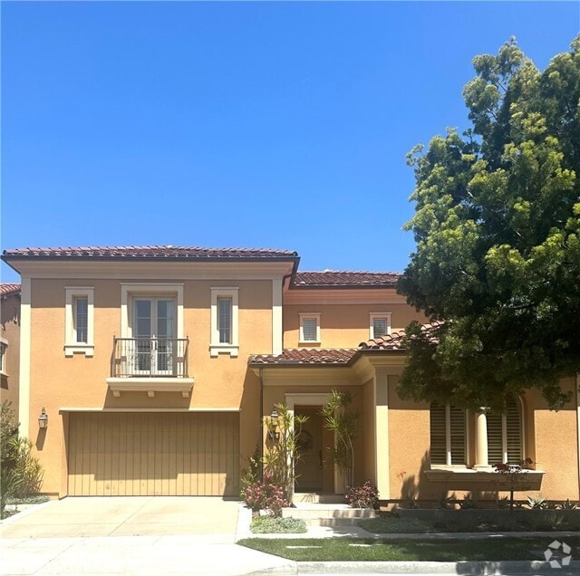 Building Photo - 53 Triana Rental