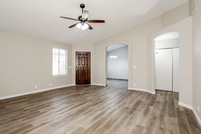 1310 N Blackstone Dr