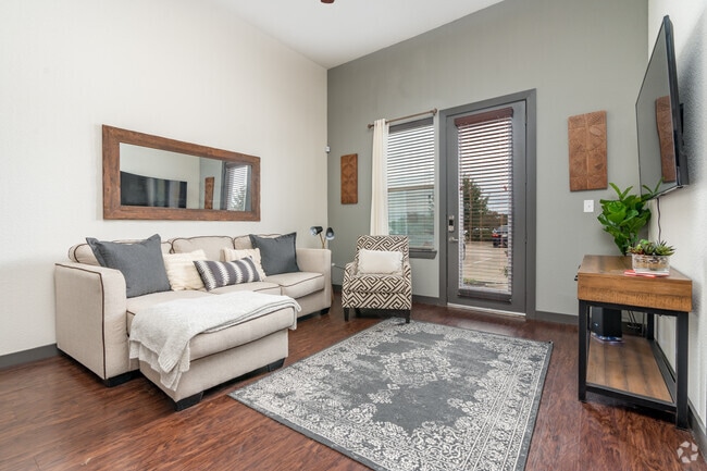 1BR, 1BA - 633SF - Living Room