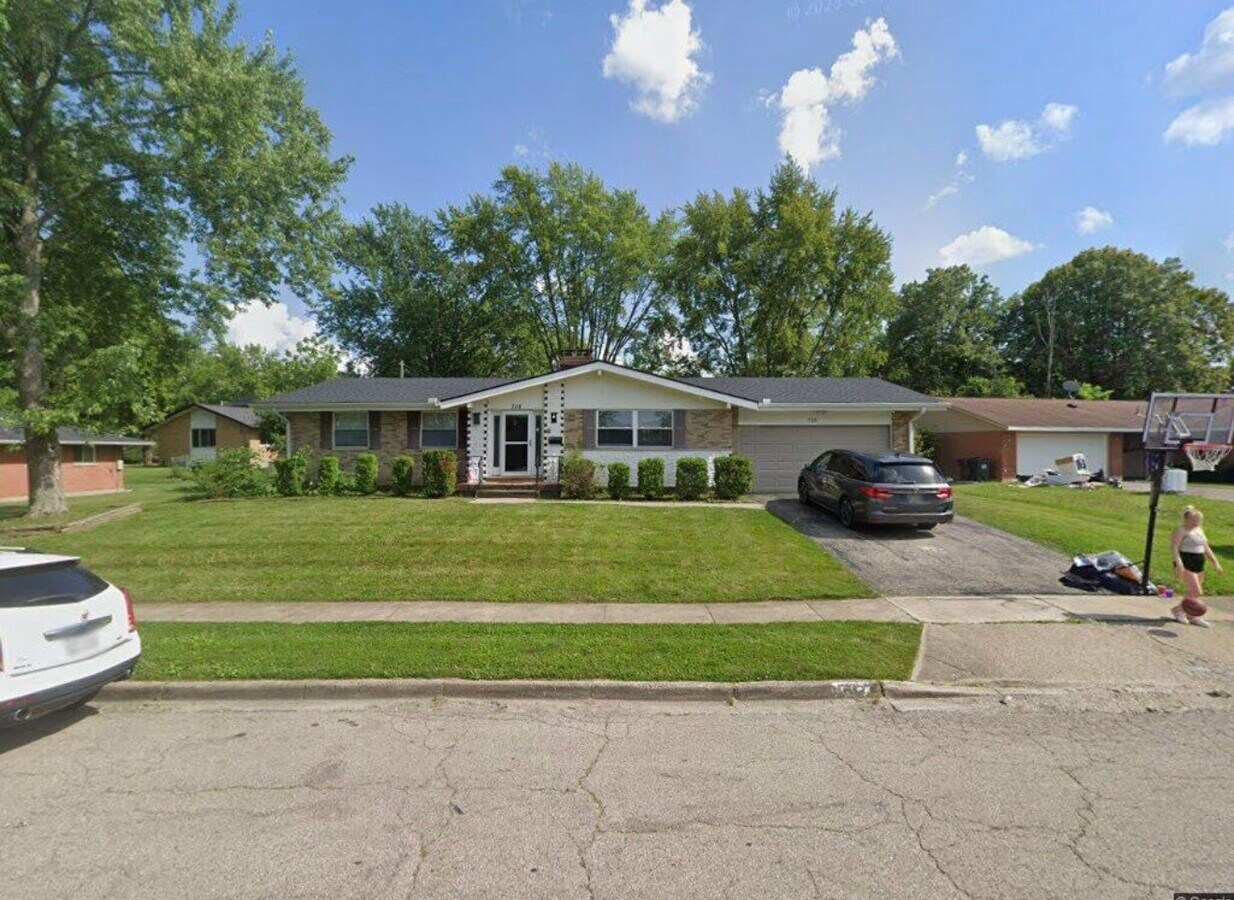 Photo - 716 Burman Ave