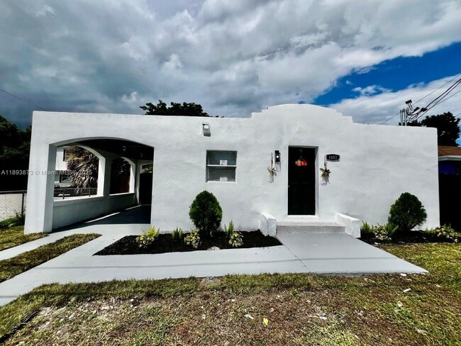 Building Photo - 1601 NW 50th St
