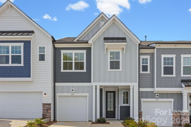 Building Photo - 217 Brks Spgs Dr