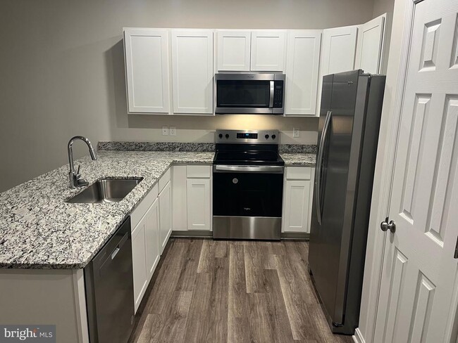 Photo - 224 Caterpillar Dr