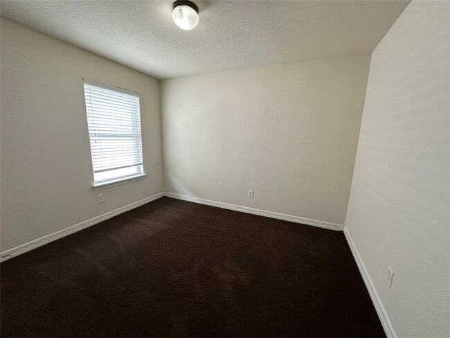 Building Photo - 19630 Summerlin Dr