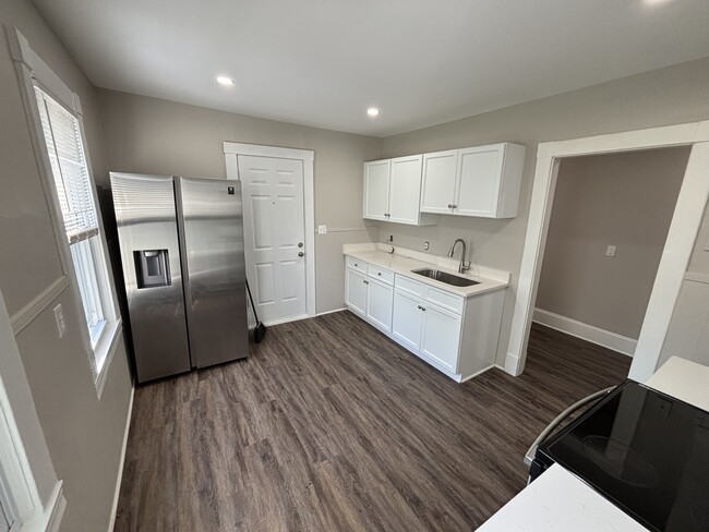 Photo - 29 Editha Ave Apartments Unit 2nd floor