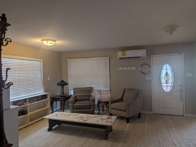 2277 Maine Ave Unit Front