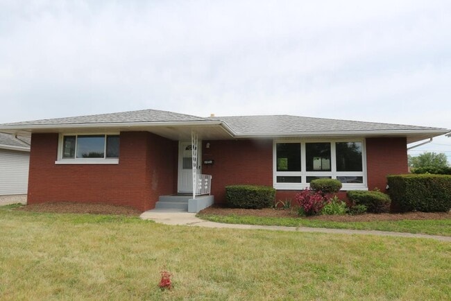 Building Photo - 3511 43rd Pl