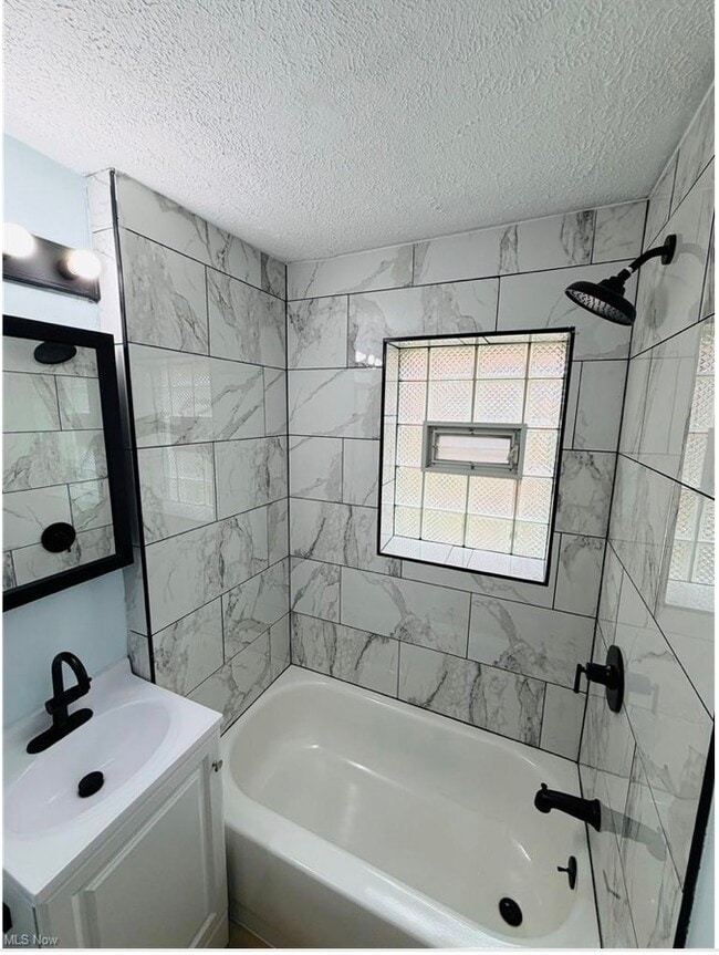 Photo - 14702 Milverton Rd