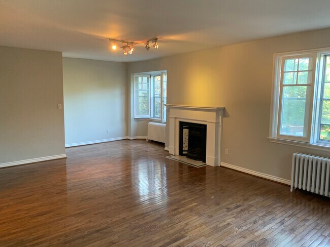 Photo - 158 Albany Av Unit 3