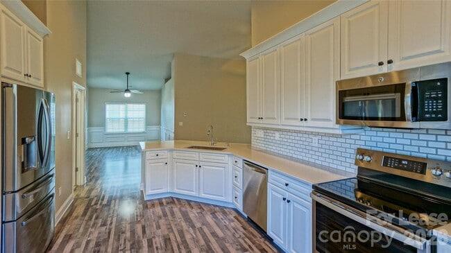 Photo - 108 Bunker Hill Ln