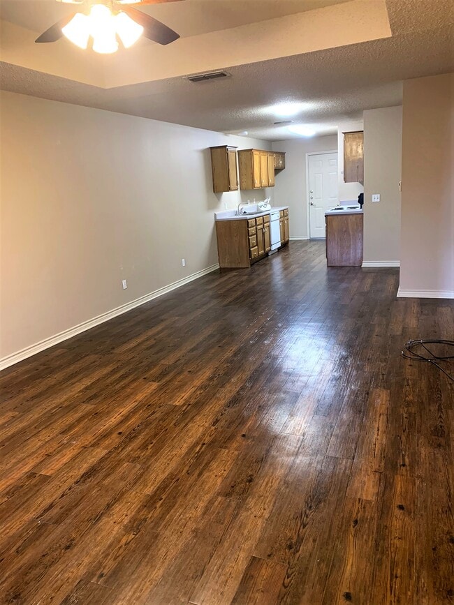 Building Photo - 3429 Miller Plz Unit 3429 Rental