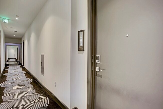 4521 San Felipe St Unit 1403