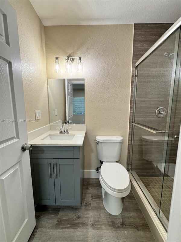 1770 NW 55th St