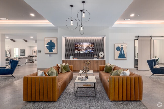 Resident Lounge - Story University North