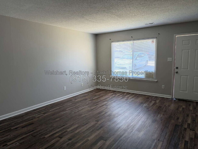 Photo - 800 Fargo St
