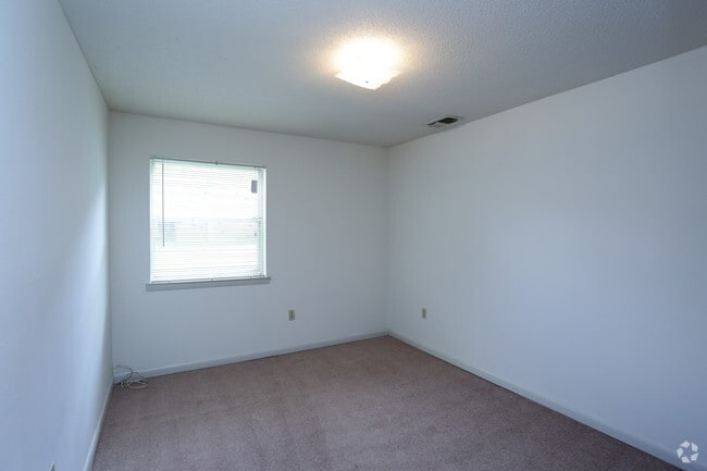 Four Seasons Apartments