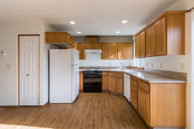 Photo - 260 N 16th St