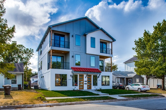 3216 Forest Park Blvd Unit 3218