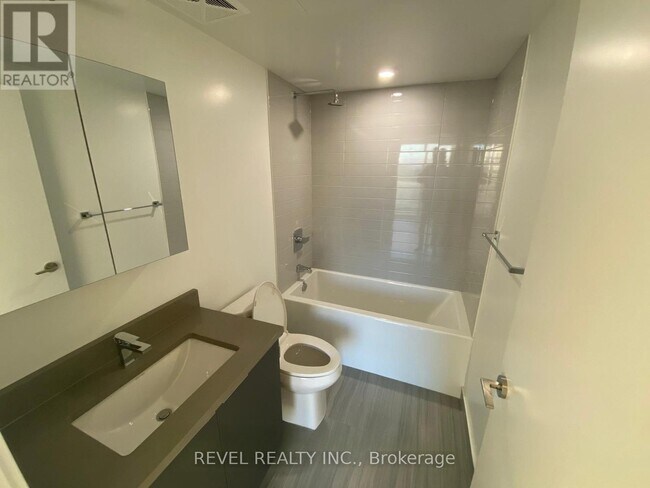 Photo - 2033 Kennedy Rd Unité 3010