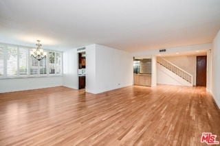 Photo - 211 S Spalding Dr