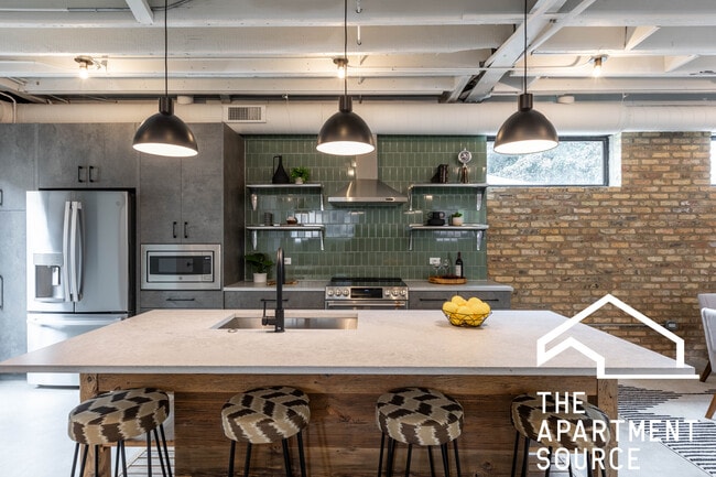 Photo - 2228 N Kedzie Blvd Unit COACH-HOUSE